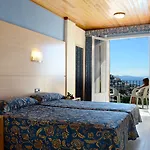 Grecs Hotel 2*