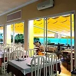 Grecs Hotel