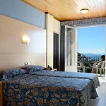 Grecs Hotel