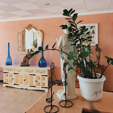 Grecs Hotel 2*