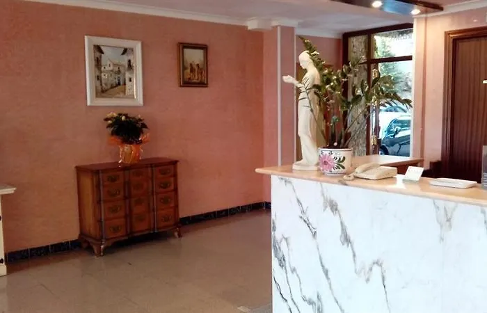Hotel Grecs 2*