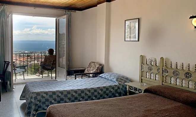 Hotel Grecs 2*